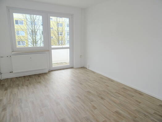 Wohnung zur Miete 180 € 1 Zimmer 30 m² 1. Geschoss frei ab sofort Bertolt Brecht Straße Werdau 08412