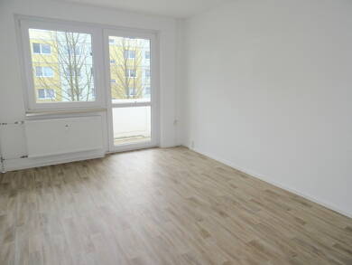 Wohnung zur Miete 180 € 1 Zimmer 30 m² 1. Geschoss frei ab sofort Bertolt Brecht Straße Werdau Werdau 08412