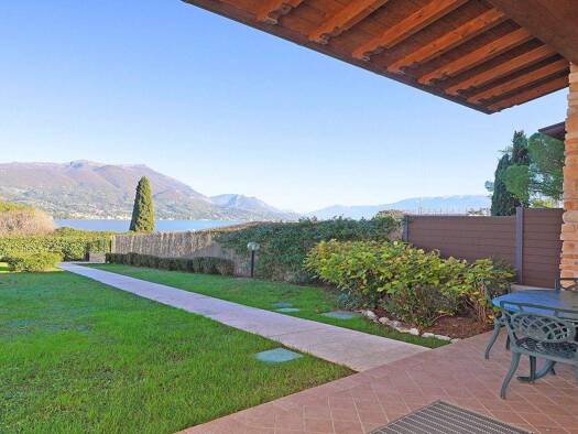 Einfamilienhaus zum Kauf 1.085.000 € 6 Zimmer 225 m² 250 m² Grundstück frei ab sofort Via San Giovanni 35 San Felice del Benaco 25010