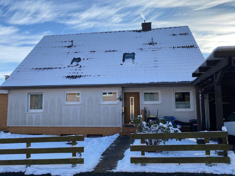 Einfamilienhaus zum Kauf 279.000 € 6 Zimmer 180 m² 803 m² Grundstück Klein Wiershausen Rosdorf 37124