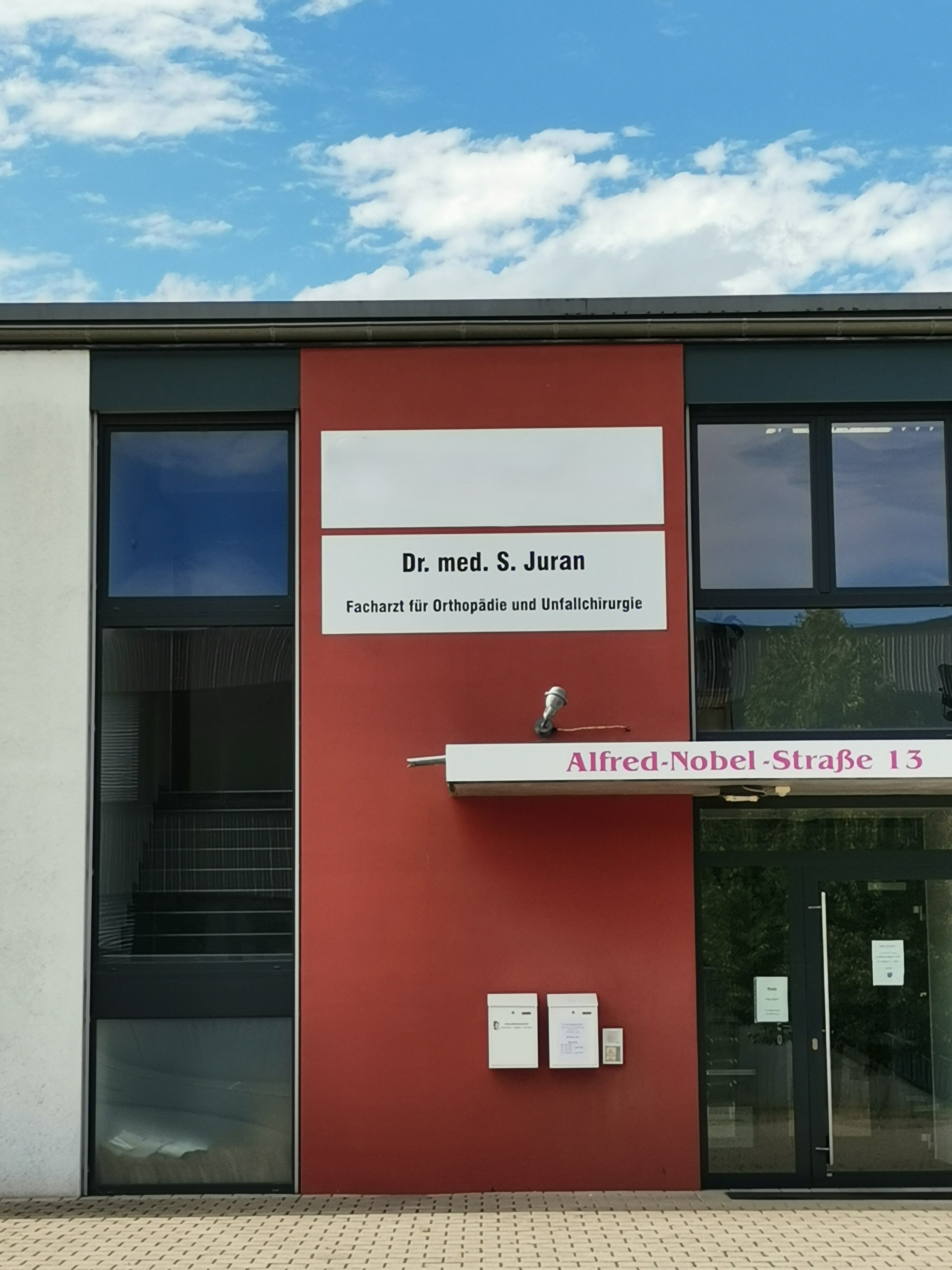 Büro-/Praxisfläche zur Miete provisionsfrei 10 € 10 Zimmer 271 m²<br/>Bürofläche ab 163 m²<br/>Teilbarkeit Alfred-Nobel-Str. 13 Waldshut Waldshut-Tiengen 79761