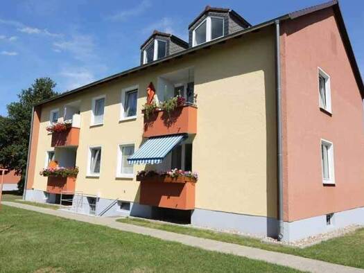 Wohnung zur Miete 664 € 3 Zimmer 68,8 m² EG frei ab 01.03.2026 Hambrocker Str. 86 Uelzen 29525