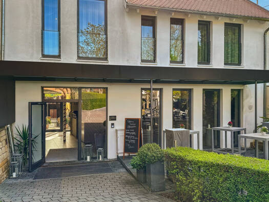 Hotel zum Kauf 3.900.000 € 12 Betten 173 m² Gastrofläche 3.677 m² Grundstück Kallstadt 67169