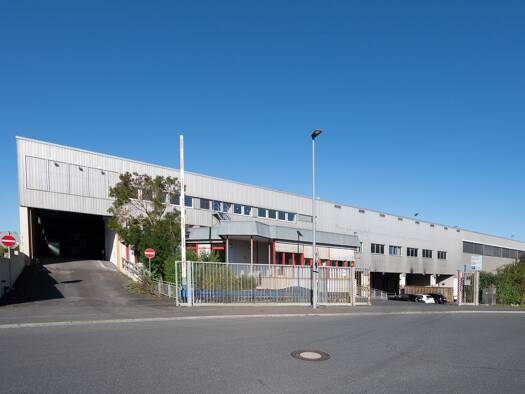 Lagerhalle zur Miete 12.500 m² Lagerfläche teilbar ab 380 m² Rottendorf 97228