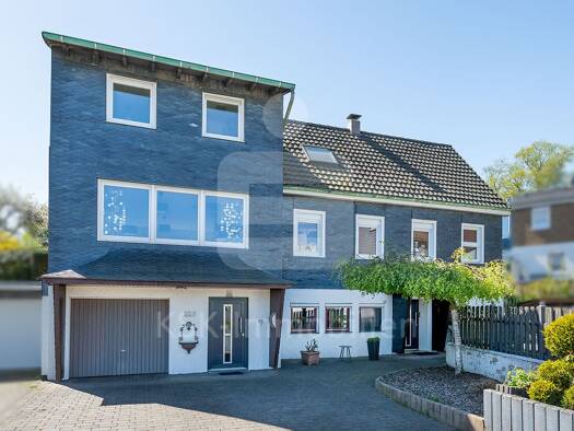 Mehrfamilienhaus zum Kauf 379.000 € 6 Zimmer 220 m² 325 m² Grundstück Wermelskirchen Wermelskirchen 42929