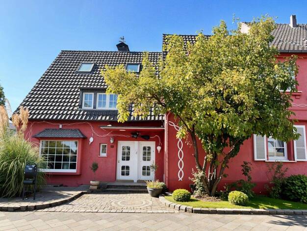 Mehrfamilienhaus zum Kauf 1.100.000 € 7 Zimmer 246 m² 1.383 m² Grundstück Unterrath Stadtbezirk 6 40468