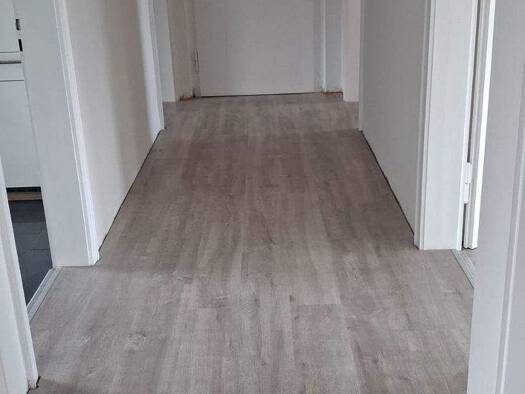 Wohnung zur Miete 500 € 4 Zimmer 85 m² 2. Geschoss frei ab 01.09.2026 Ossecker Straße 39 Innenstadt Hof 95030