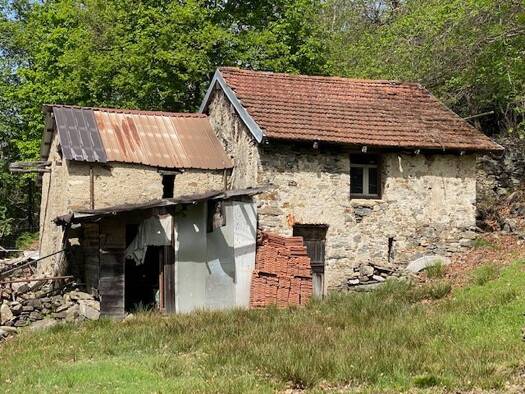 Rustico zum Kauf 95.000 € 1 Zimmer 100 m² 10.000 m² Grundstück frei ab sofort Tronzano Lago Maggiore  21010