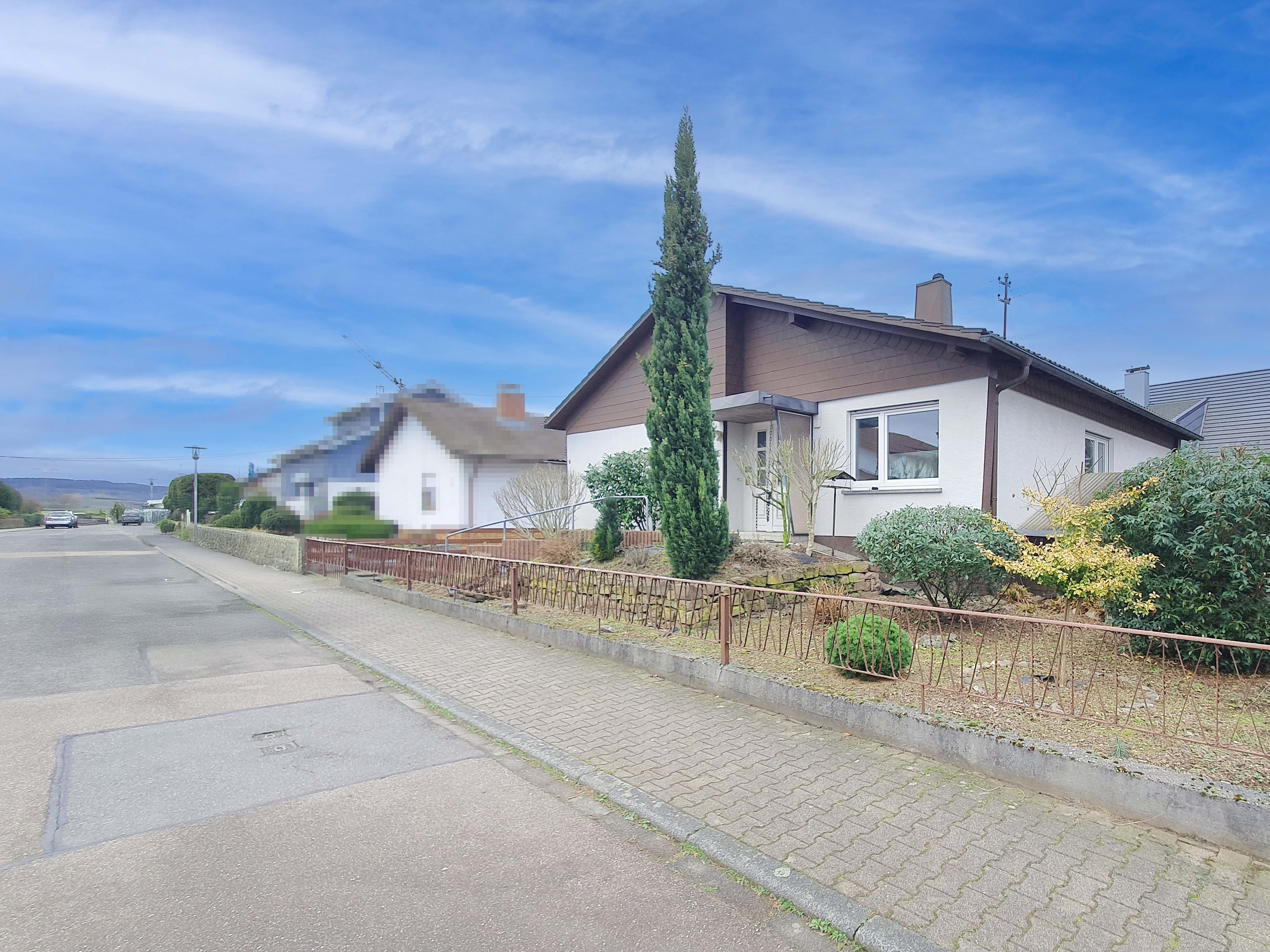 Bungalow zum Kauf 799.000 € 3 Zimmer 122 m²<br/>Wohnfläche 511 m²<br/>Grundstück Walldorf 69190