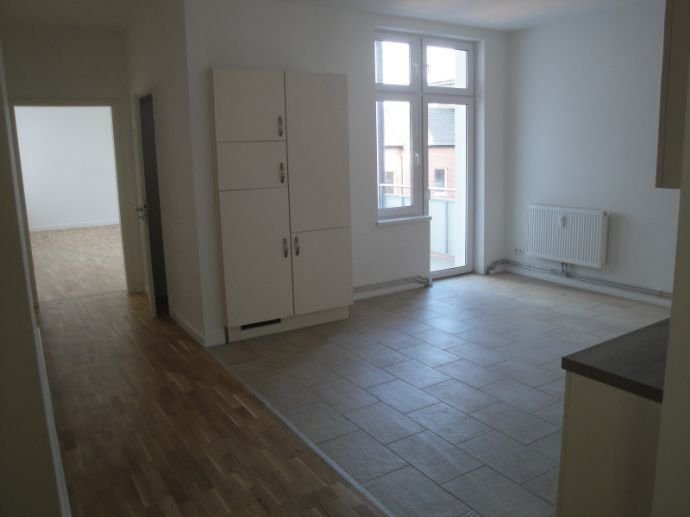 Wohnung zur Miete 1.201 € 2 Zimmer 108,4 m²<br/>Wohnfläche 2.<br/>Geschoss ab sofort<br/>Verfügbarkeit Vorstadt Kiel 24103