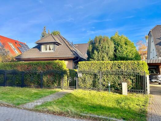 Einfamilienhaus zum Kauf 980.000 € 5 Zimmer 236 m² 980 m² Grundstück frei ab 01.06.2026 Großziethen Schönefeld 12529