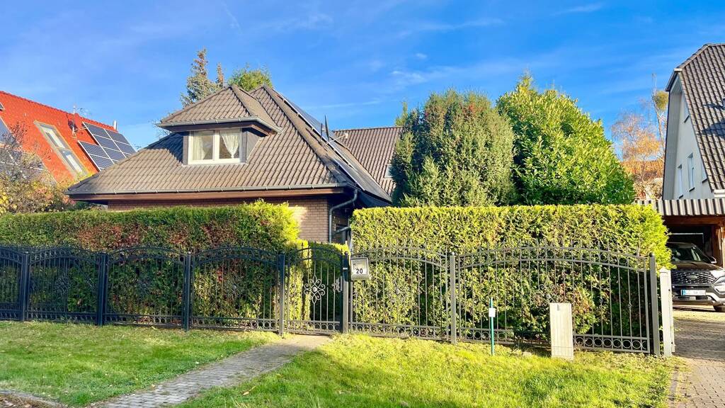 Einfamilienhaus zum Kauf 980.000 € 5 Zimmer 236 m² 980 m² Grundstück frei ab 01.06.2026 Großziethen Schönefeld 12529