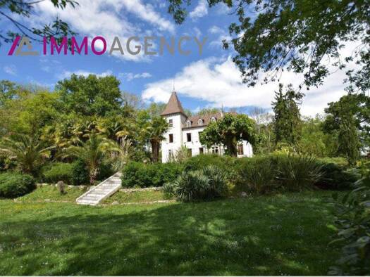 Schloss zum Kauf 790.000 € 15 Zimmer 504 m² 38.790 m² Grundstück Centre-Soum Lourdes 65100