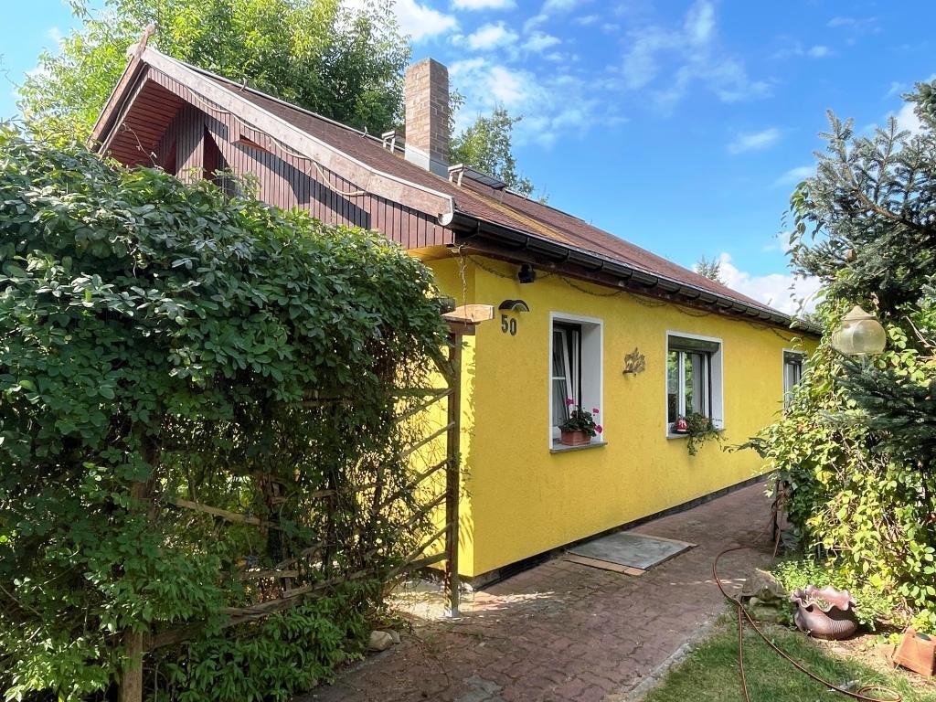 Haus zum Kauf 185.000 € 3 Zimmer 100 m²<br/>Wohnfläche 1.571 m²<br/>Grundstück ab sofort<br/>Verfügbarkeit Treuenbrietzen Treuenbrietzen 14929