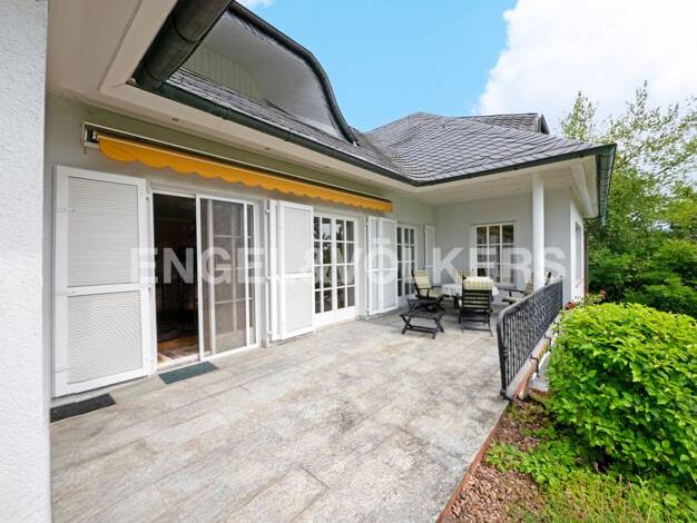 Villa zum Kauf 10 Zimmer 340 m² 3.152 m² Grundstück Mellrichstadt Mellrichstadt 97638