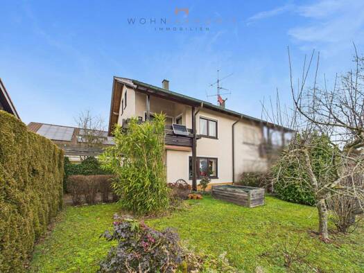 Doppelhaushälfte zum Kauf 350.000 € 6,5 Zimmer 133,6 m² 640 m² Grundstück Wildberg Wildberg 72218