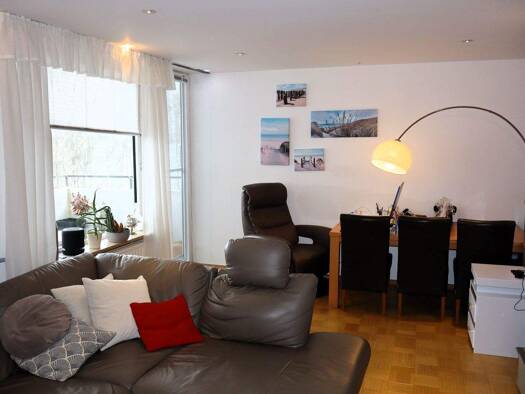 Wohnung zur Miete 670 € 3 Zimmer 83 m² frei ab 01.05.2026 Heimatring 38 Coburg 96450