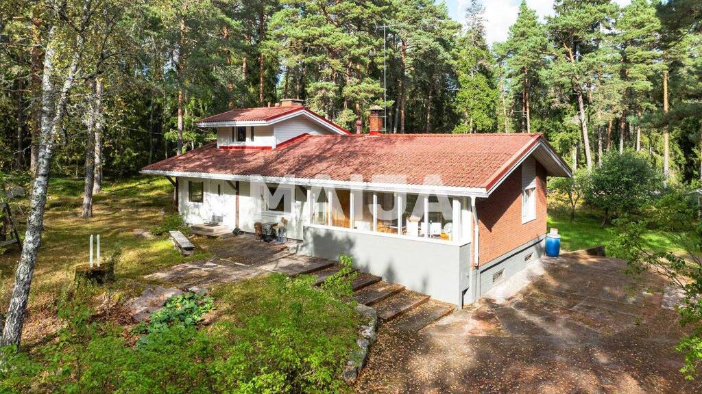 Einfamilienhaus zum Kauf 169.000 € 4 Zimmer 120 m² 1.970 m² Grundstück Lammaspesimentie 25 Turku 20960