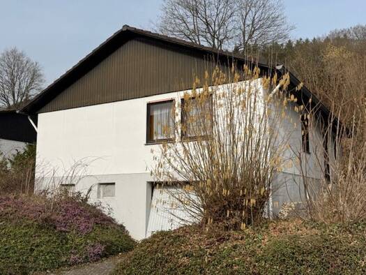 Einfamilienhaus zum Kauf 89.000 € 4,5 Zimmer 100 m² 476 m² Grundstück frei ab sofort Oberwürzbach Sankt Ingbert 66386