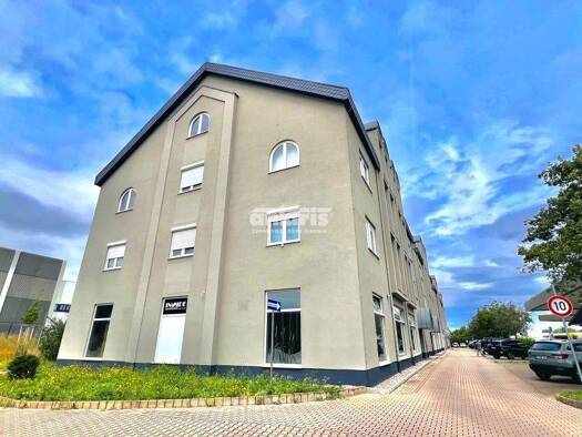 Bürofläche zur Miete 7,50 € 521 m² Bürofläche teilbar ab 521 m² Stotternheim Erfurt-Stotternheim 99195