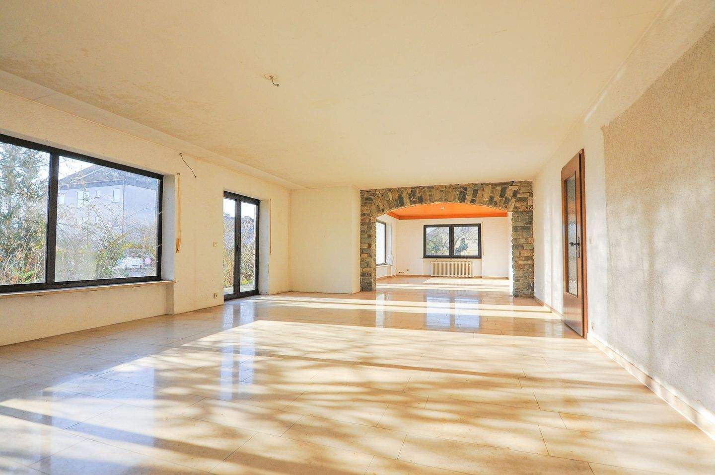 Immobilie in Niedernberg - 7 Zimmer für die ganze Familie  - Bild 1