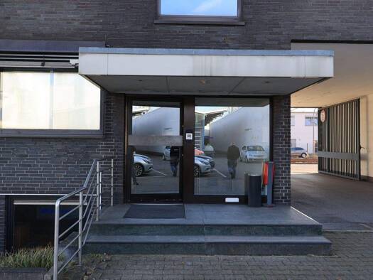 Sonstiges zur Miete 540 € 3 Zimmer 120 m² Obere Kaiserswerther Str. 56 Wanheim-Angerhausen Duisburg 47249