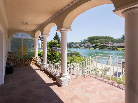 Haus zum Kauf 800.000 € 5 Zimmer 269,7 m² 660 m² Grundstück Trautmannsdorf an der Leitha 2454