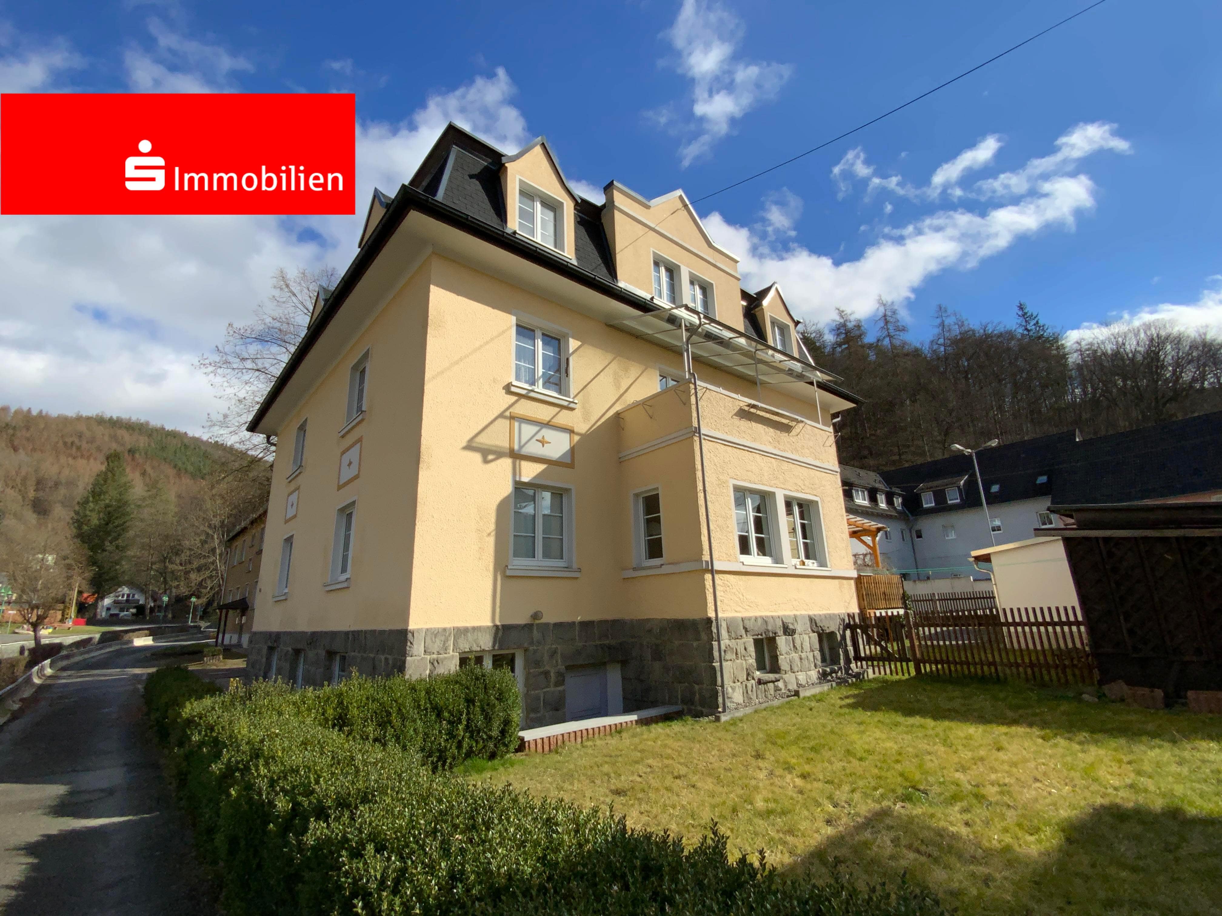 Wohnung zum Kauf 90.000 € 3 Zimmer 114 m²<br/>Wohnfläche ab sofort<br/>Verfügbarkeit Leutenberg Leutenberg 07338