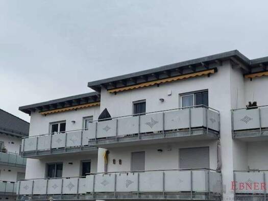 Wohnung zur Miete 490 € 2 Zimmer 62,8 m² 2. Geschoss frei ab 15.04.2026 Plattling 94447