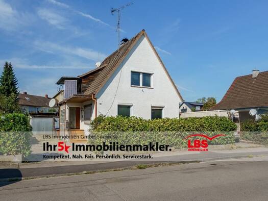 Einfamilienhaus zum Kauf 285.000 € 4 Zimmer 105 m² 762 m² Grundstück frei ab sofort Singen Singen (Hohentwiel) 78224