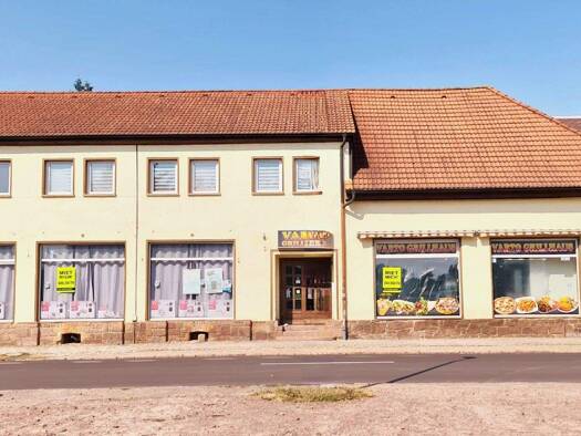 Laden zur Miete provisionsfrei 3,66 € 4 Zimmer 61,1 m² Verkaufsfläche Köthener Straße 17 Gröbzig 06388