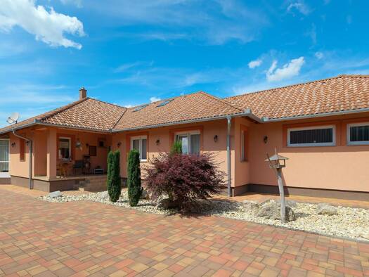 Einfamilienhaus zum Kauf provisionsfrei 540.000 € 5 Zimmer 164 m² 1.265 m² Grundstück frei ab sofort Silberhausen 8710