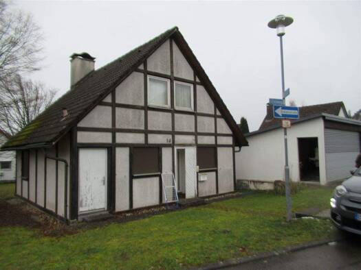 Einfamilienhaus zum Kauf 285.000 € 4 Zimmer 96 m² 577 m² Grundstück Simmersfeld 72226