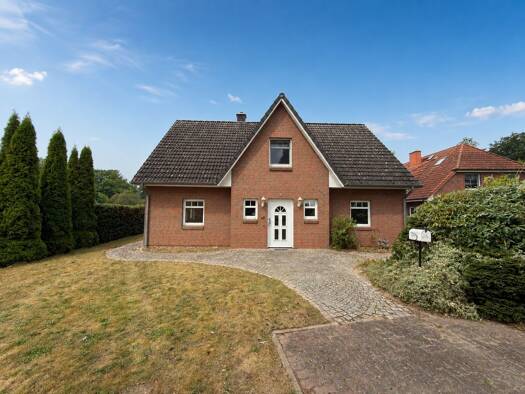 Mehrfamilienhaus zur Miete 3.800 € 7,5 Zimmer 299 m² 1.200 m² Grundstück Lindhorst Seevetal 21218