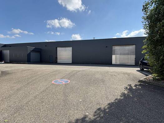 Lagerhalle zur Miete 4,50 € 1.650 m² Lagerfläche Donzdorf 73072