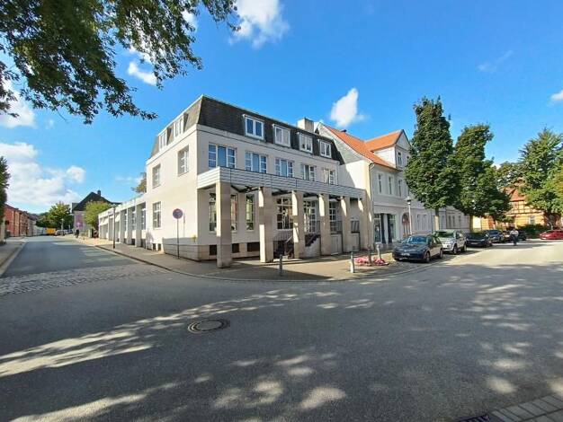 Gewerbeobjekt zum Kauf als Kapitalanlage geeignet 990.000 € 802 m² 677 m² Grundstück teilbar ab 802 m² Königslutter Königslutter am Elm 38154