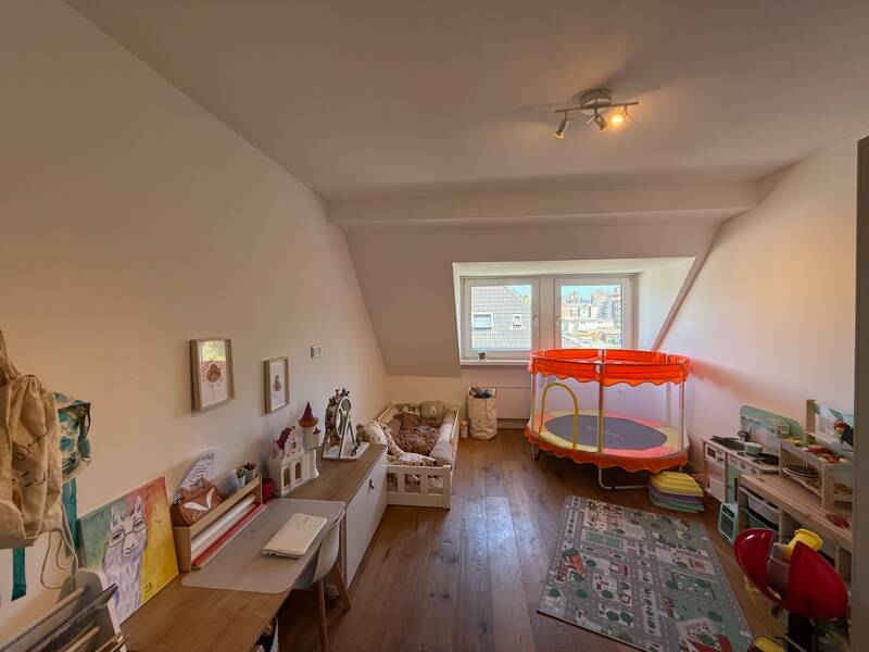 Property thumbnail 9