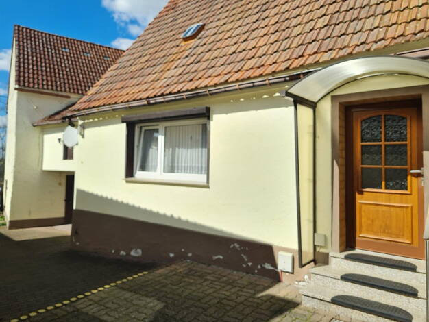 Einfamilienhaus zum Kauf provisionsfrei 49.500 € 4 Zimmer 66,5 m² 600 m² Grundstück Teichstrasse 6 Martinskirchen 04895