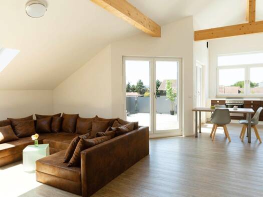 Loft zur Miete 1.334 € 3 Zimmer 93 m² Geschoss 2/3 frei ab sofort Wörth Wörth a. d. Isar 84109