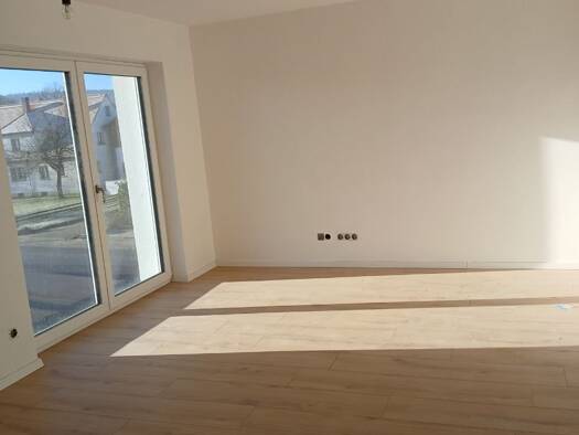 Terrassenwohnung zur Miete 875 € 4 Zimmer 90 m² Geschoss EG/3 frei ab 01.02.2026 Weinsfeld Hilpoltstein 91161