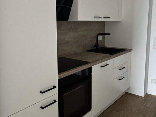 Wohnung zur Miete 600 € 2 Zimmer 45,8 m² Arnsdorf 01477