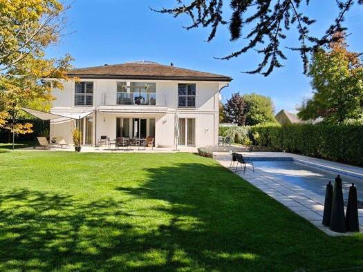 Einfamilienhaus zum Kauf 12 Zimmer 307 m² 1.240 m² Grundstück Coppet Coppet