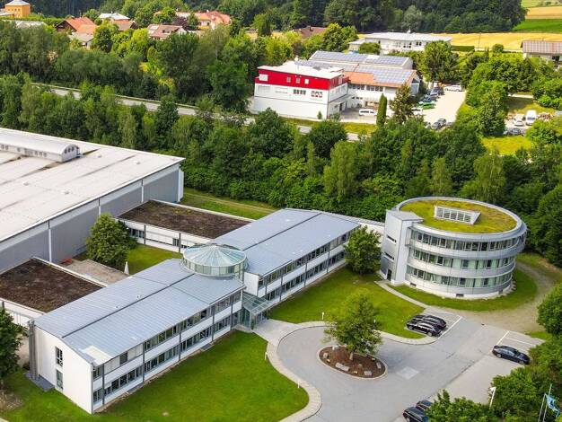Büro zur Miete provisionsfrei 11 € 3.100 m² Bürofläche teilbar ab 150 m² Medienstraße 12 Heining Passau 94036