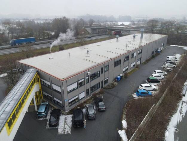 Produktionshalle zum Kauf provisionsfrei 1.590.000 € 2.422 m² Lagerfläche Hengersberg 94491