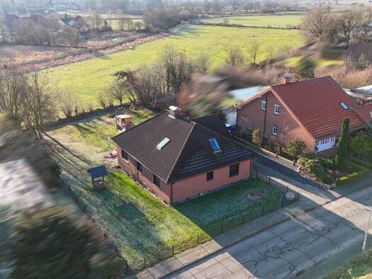 Einfamilienhaus zum Kauf 389.000 € 3 Zimmer 124 m² 1.217 m² Grundstück Nordhastedt 25785