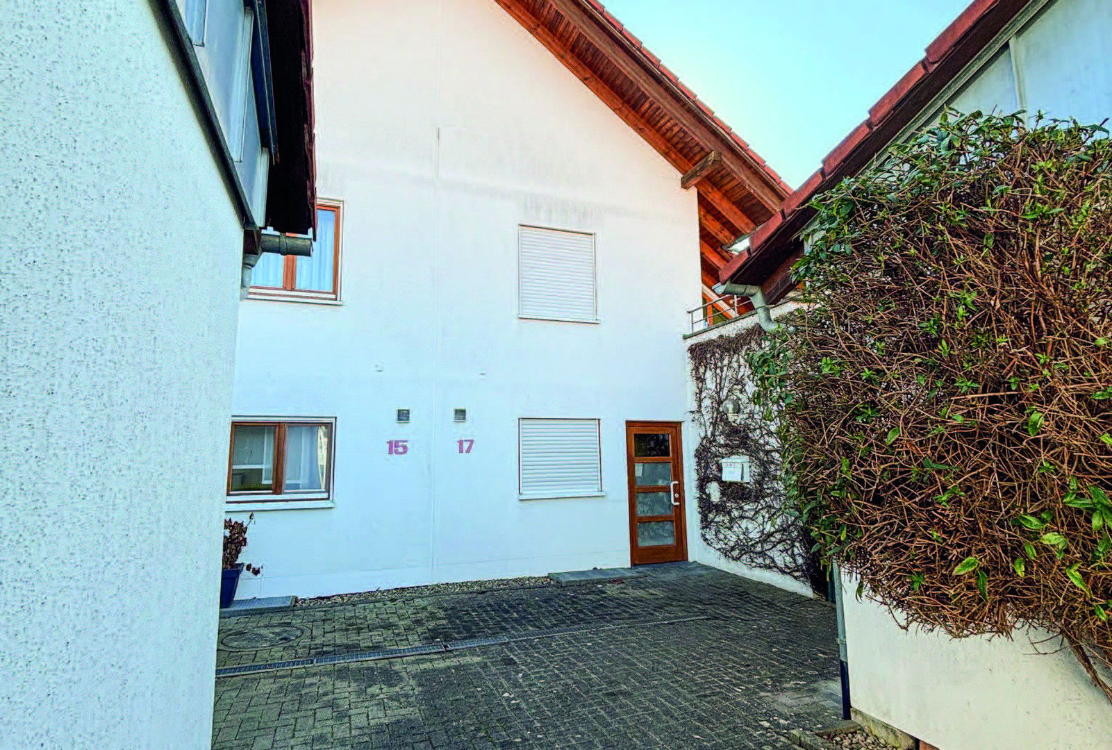 Doppelhaushälfte zum Kauf provisionsfrei 329.000 € 5,5 Zimmer 131,5 m²<br/>Wohnfläche 295 m²<br/>Grundstück Spaichingen 78549