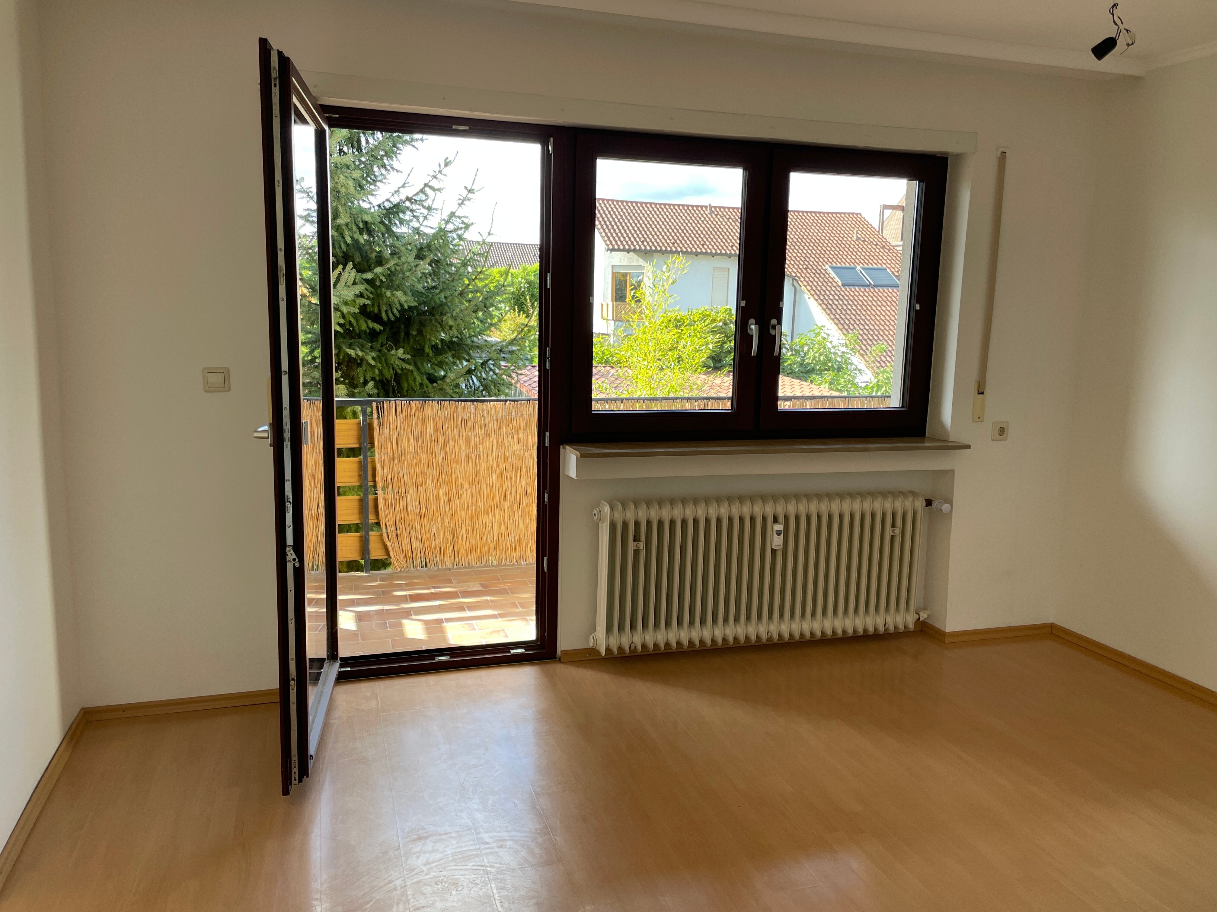 Wohnung zur Miete 1.100 € 3,5 Zimmer 108 m²<br/>Wohnfläche 1.<br/>Geschoss ab sofort<br/>Verfügbarkeit Langenbrücken Bad Schönborn 76669