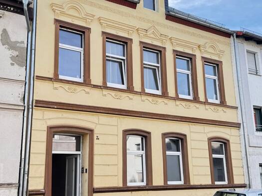 Mehrfamilienhaus zum Kauf als Kapitalanlage geeignet 200.000 € 7 Zimmer 265 m² 773 m² Grundstück Schönebeck Schönebeck (Elbe) 39218