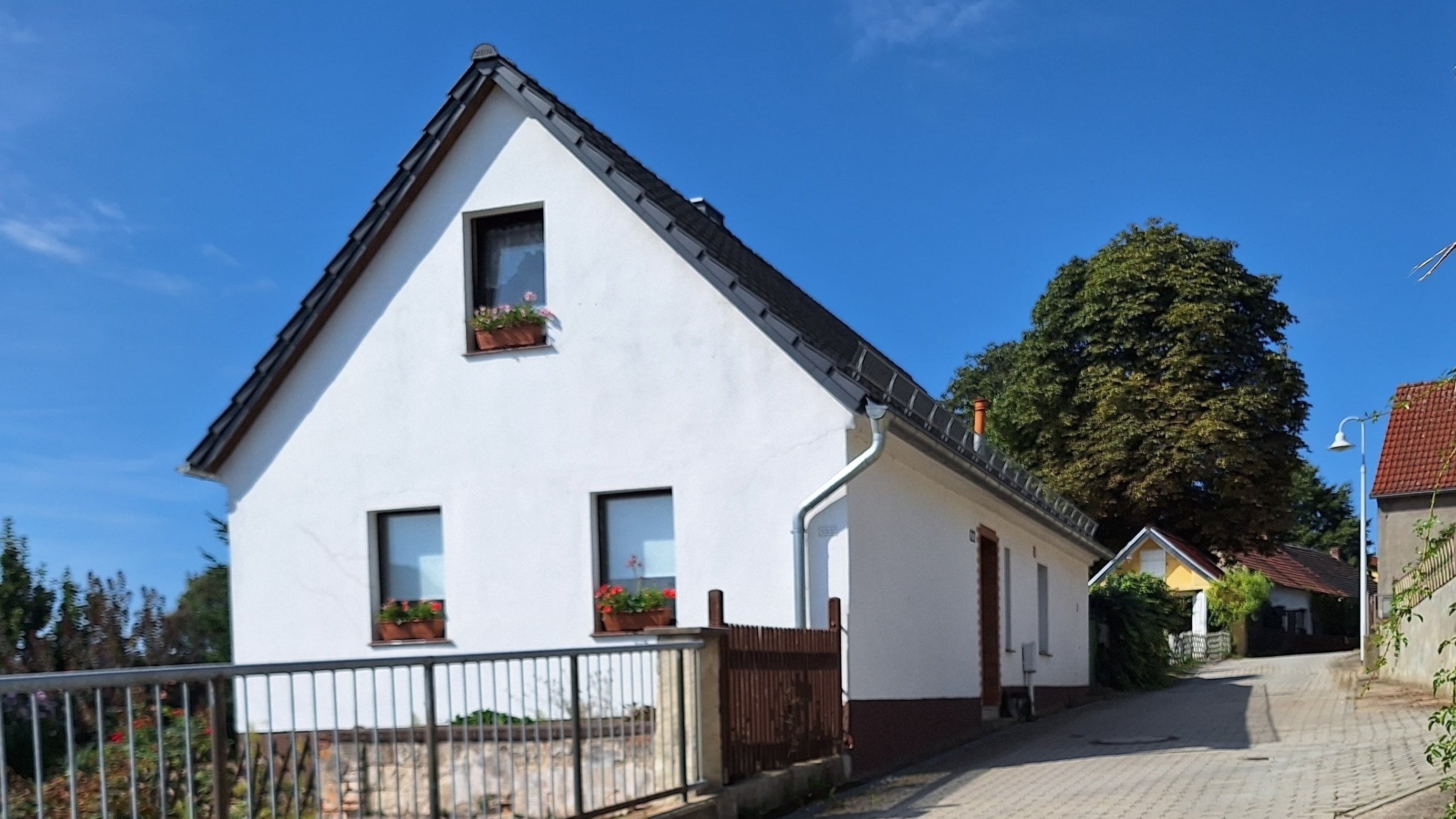 Einfamilienhaus zum Kauf provisionsfrei 59.000 € 3 Zimmer 74 m²<br/>Wohnfläche 260 m²<br/>Grundstück ab sofort<br/>Verfügbarkeit Zodel Neißeaue 02829