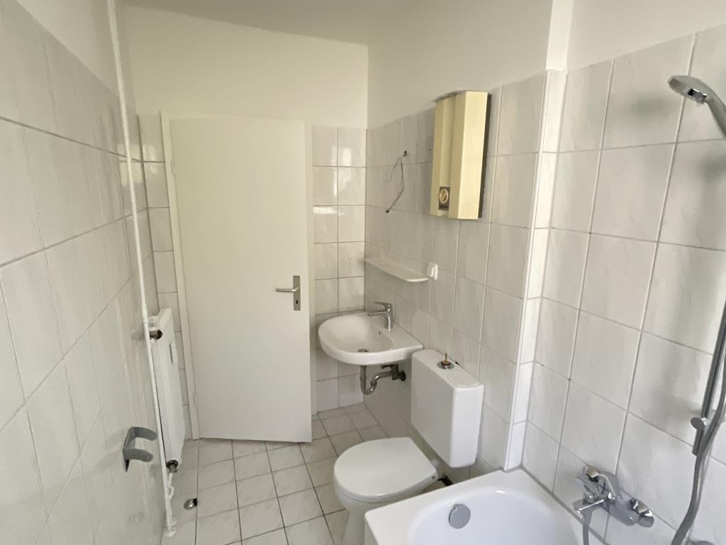 Wohnung zur Miete 419 € 3,5 Zimmer 57 m²<br/>Wohnfläche 1.<br/>Geschoss Brückelstraße 97 Obermeiderich Duisburg 47137